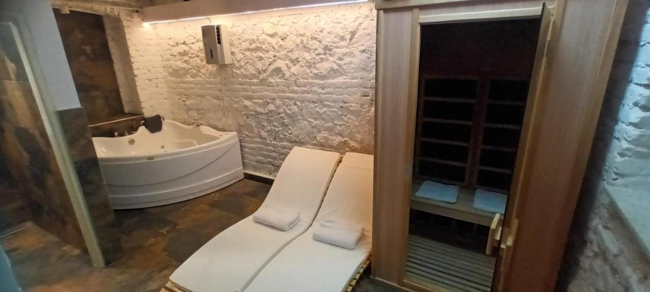 Old Cafe Spa Apartment Belgrado Exterior foto